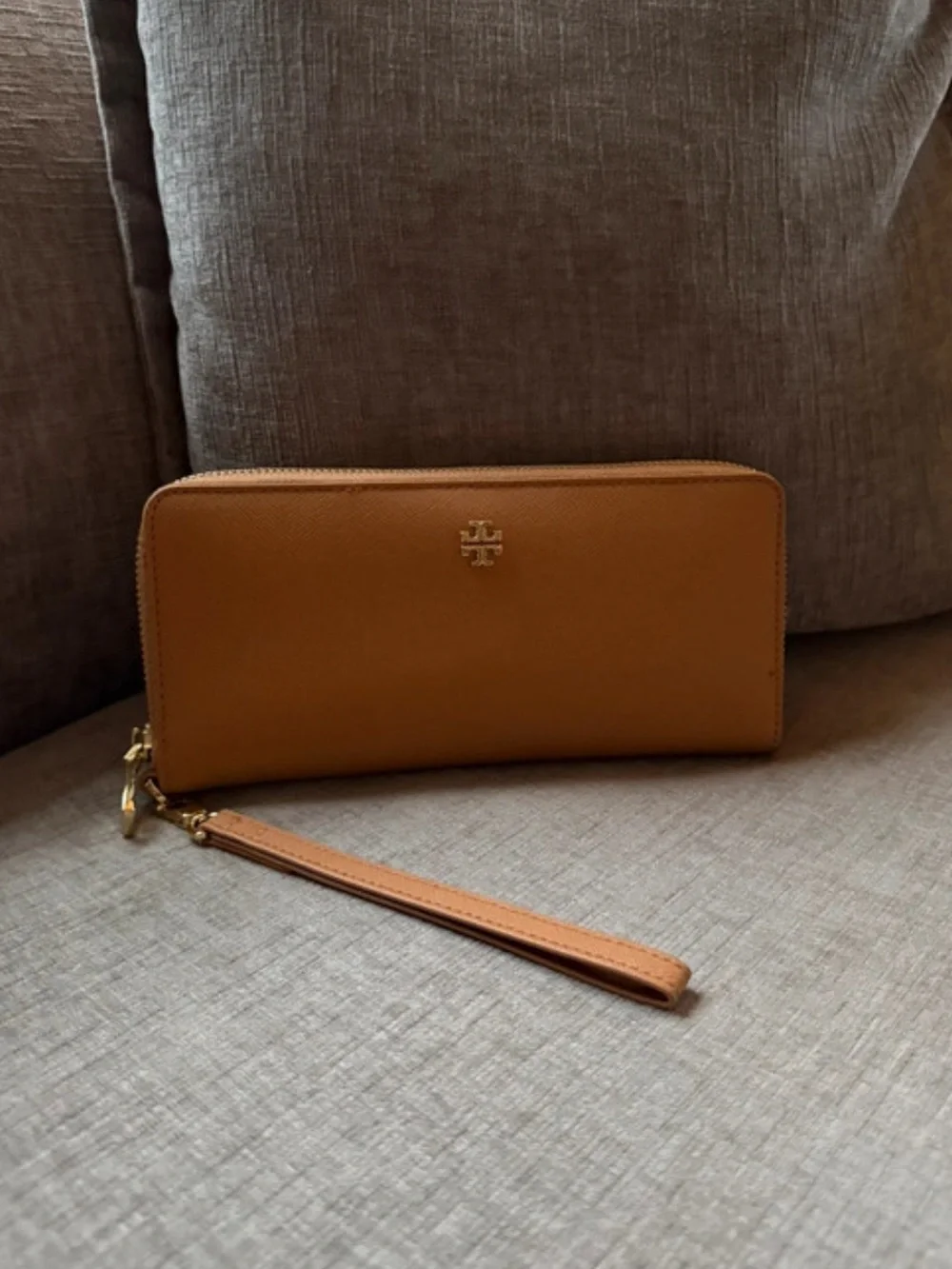 Tory Burch Caramel Leather Zip Wallet Wristlet